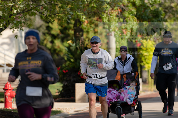 Homecoming5kFunRunWalk1019ALW_4427