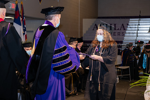 013BachelorNursingWiGrad1221ALW_7085