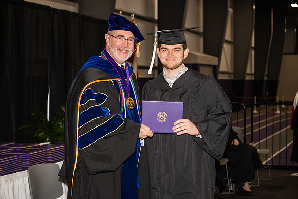 032WIGraduates1222ALW_0742