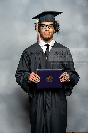 068SpGradBachelorSciBusAdmin0525AU-Graduation-2025-Andrew-1024
