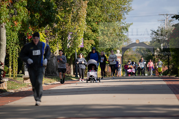 Homecoming5kFunRunWalk1019ALW_4399