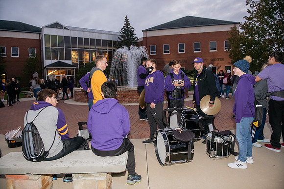 ParadeOfPurple1021ALW_6019