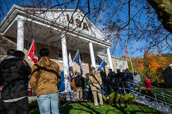 HomecomingUSAHouseRibbonCeremony1023AWB_6188
