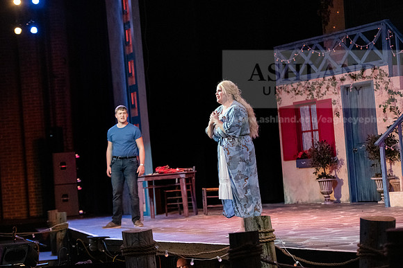 TheatreMammaMia0220ALW_2617