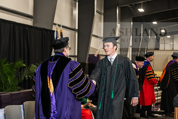 084SPGradBachelorScienceBusinessAdmin0525AWB_4245