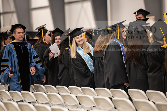 259SpGradProcessional0524AWB_8667