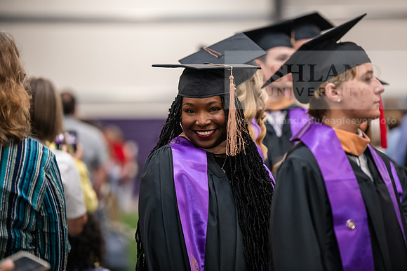 100SpGradProcessional0525AWB_2376