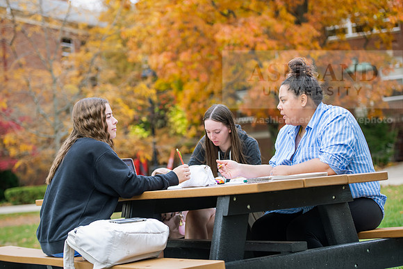 FallCampusLife1022ALW_1372