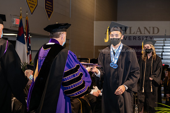 012BachelorScienceWiGrad1221ALW_6901