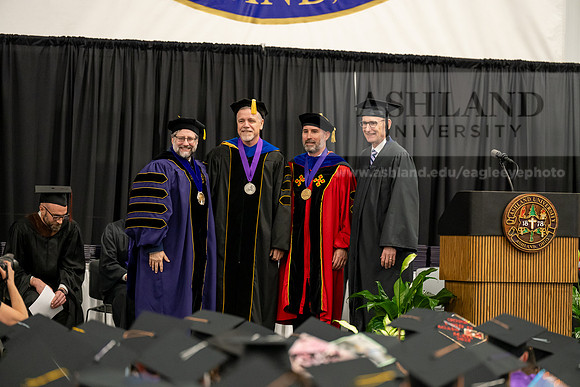 205SpGradCeremony0525AEAU-Graduation-2025-Andrew-0219