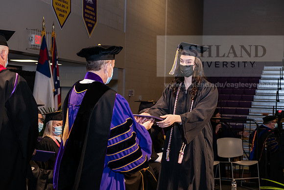 054BachelorBusinessWiGrad1221ALW_6997