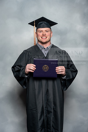 045SpGradBachelorSciBusAdmin0525AU-Graduation-2025-Andrew-1017