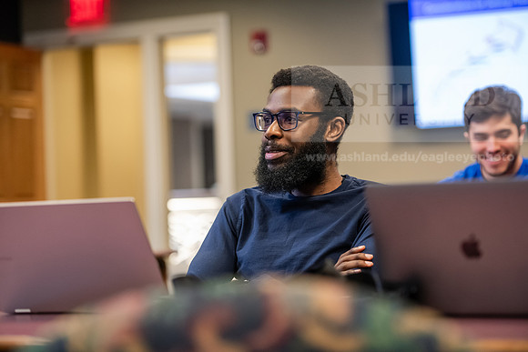 MBADigitalMarketing0324AWB_8333