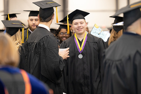 065WIGradPreCermony1222FU1A0645