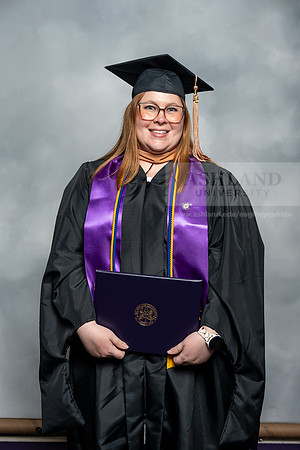 056SpGradMasterBusinessAdmin0525AU-Graduation-2025-Andrew-0422