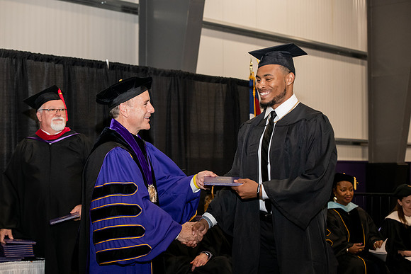 009SPGraduates0522ALW_1448