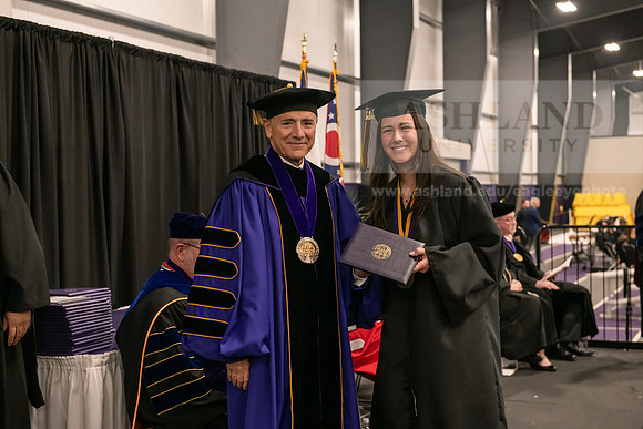 008SpGradBachelorFineArts0524AWB_9534