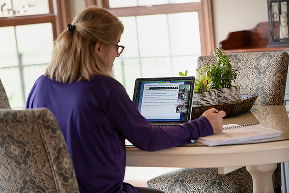 OnlineEducation0420ALW_0552