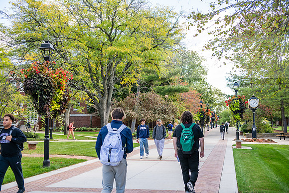 FallCampusLife1024AWB_1729