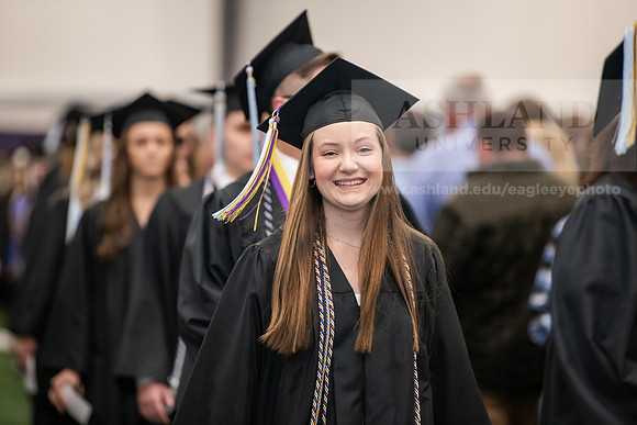 320SpGradProcessional0525AWB_2535