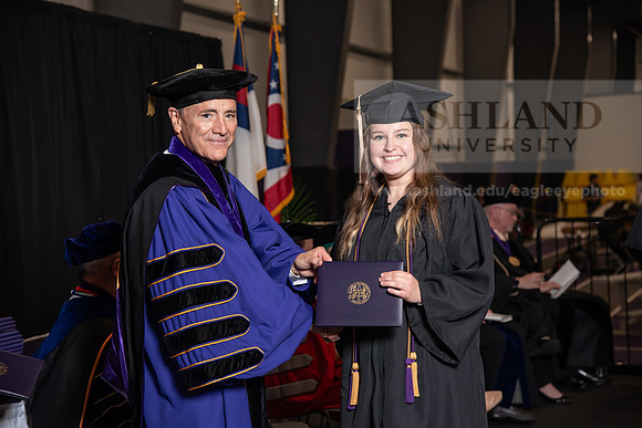 102SpGradBachelorScienceBusiness0524TR_DSC_5415