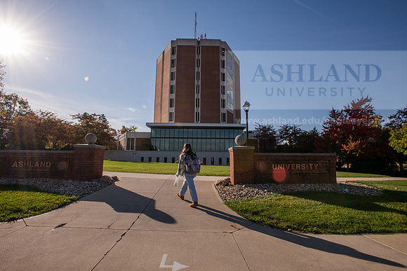FallCampusLife1024AWB_5236
