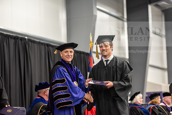 099SpGradBachelorScienceBusiness0524ALW_7882