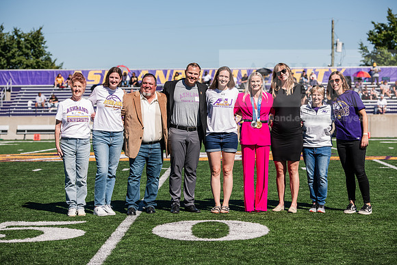 HOCOAUvOHDomFootballGame1024AWB_0774
