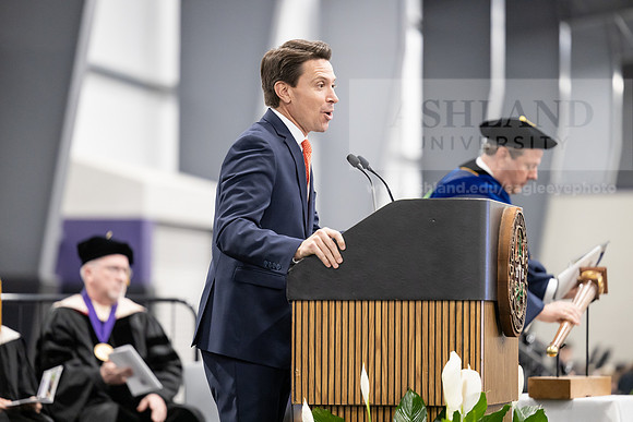 010SPGradCeremony0522FU1A8759