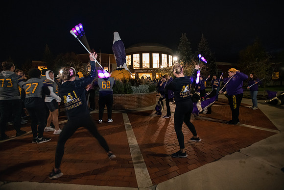 ParadeOfPurple1021ALW_6351