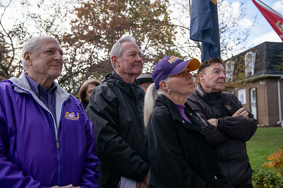 HomecomingUSAHouseRibbonCeremony1023AWB_6060