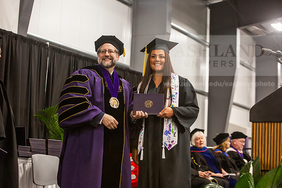 017SpGradBachelorSciEducation0525JH6Q8B9562