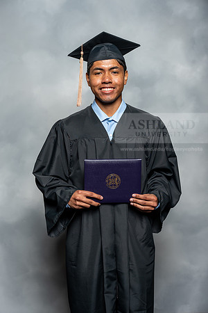 073SpGradBachelorSciBusAdmin0525AU-Graduation-2025-Andrew-1028