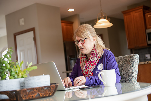 OnlineEducation0420ALW_0800