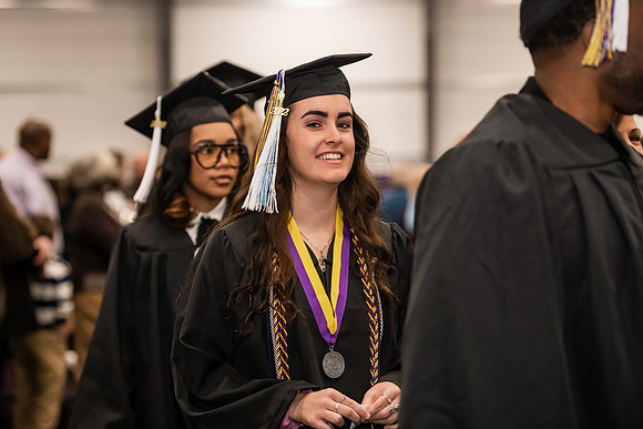 059WIGradProcessional1222ALW_0120