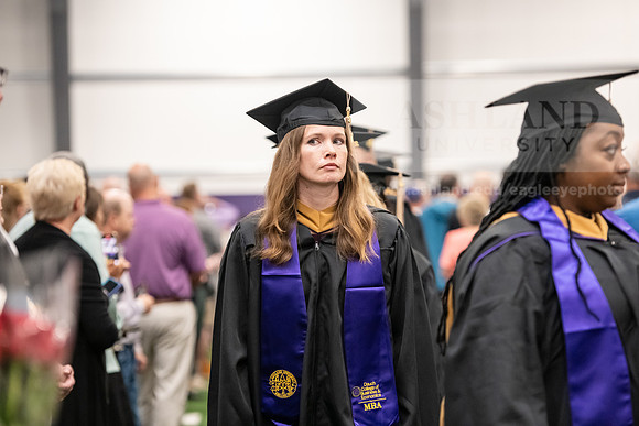 086SpGradProcessional0524AWB_8526