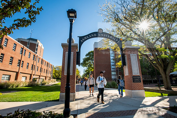 FallCampusLife1024AWB_1521