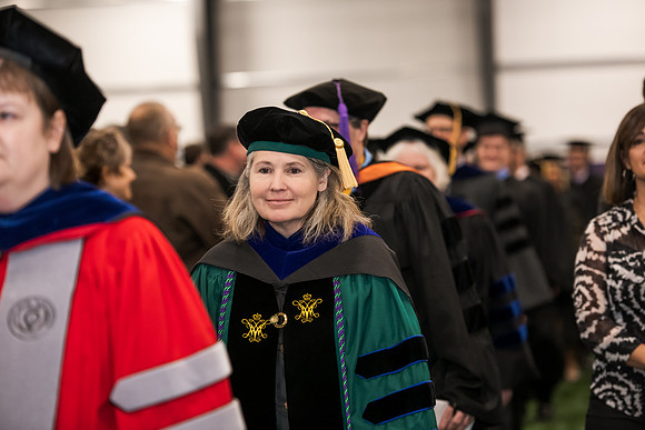 003WIGradProcessional1222ALW_0042