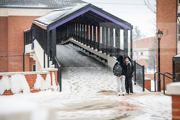 StudentsReturnWinterCampus0125AWB_7133