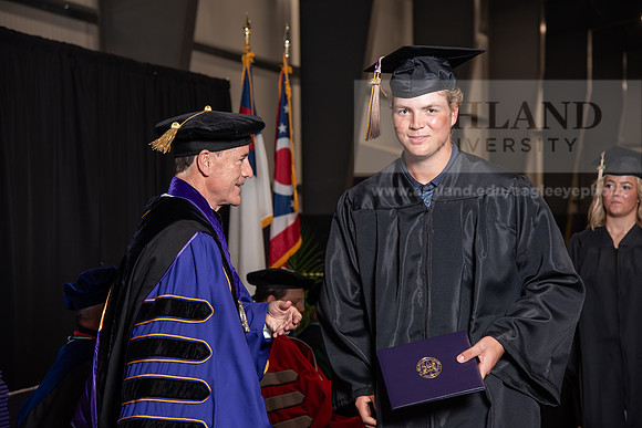 016SpGradBachelorScienceBusiness0524TR_DSC_5363