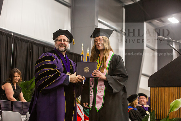 185SpGradBachelorArts0525JH6Q8B8943