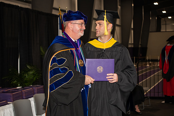 002WIGraduates1222ALW_0709