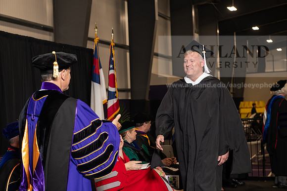041SpGradMasterArts0524AWB_9459