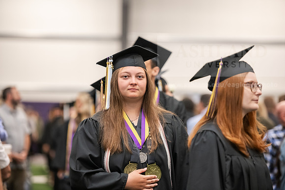 331SpGradProcessional0525AWB_2548
