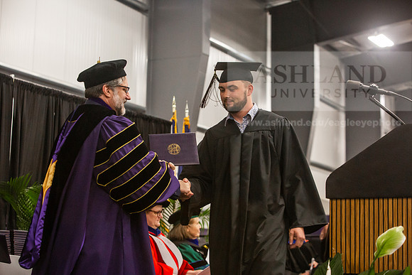 100SpGradBachelorArts0525JH6Q8B8903