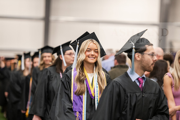336SpGradProcessional0525AWB_2554